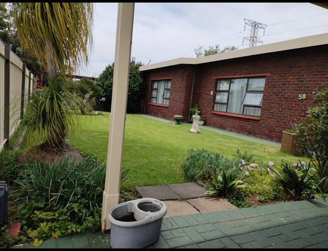 3 BEDROOM HOUSE FOR SALE IN DALPARK EXT 11